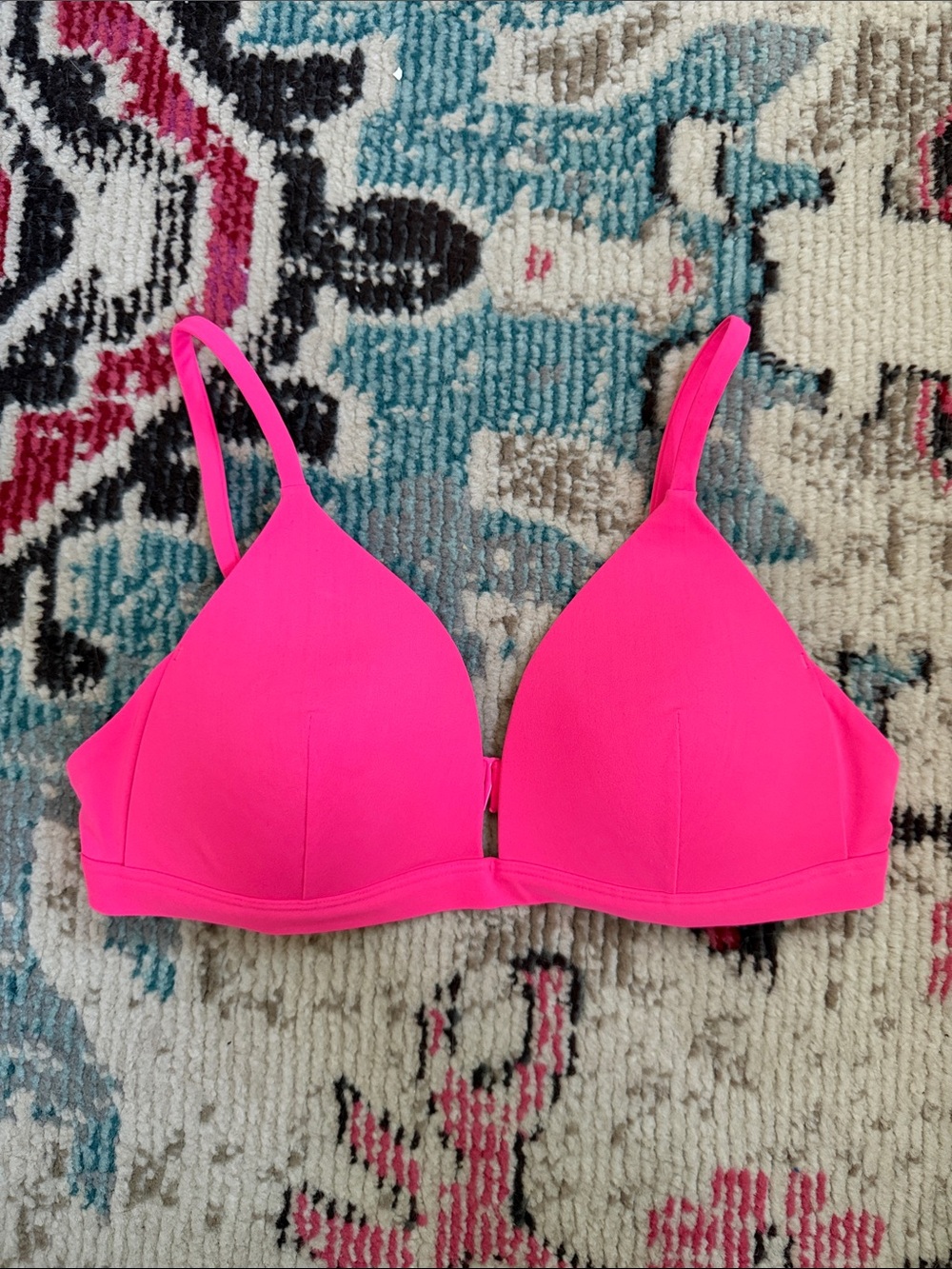 lululemon athletica Hot Pink Wireless Triangle Bikini Top size 6